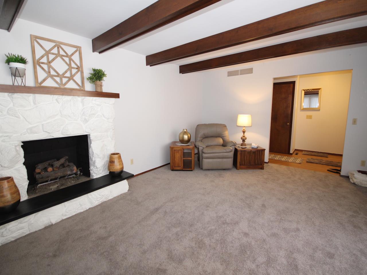 4122 South Meridian Road Mount Pleasant, MI 48858 - Photo 3 of 29 1837445-2.JPG