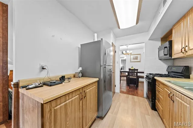 $74,000 | 11151 Whispering Oaks Drive, St. Louis, MO 63136