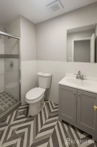 $3,000 | 340 Bowler Court, Piscataway, NJ 08854