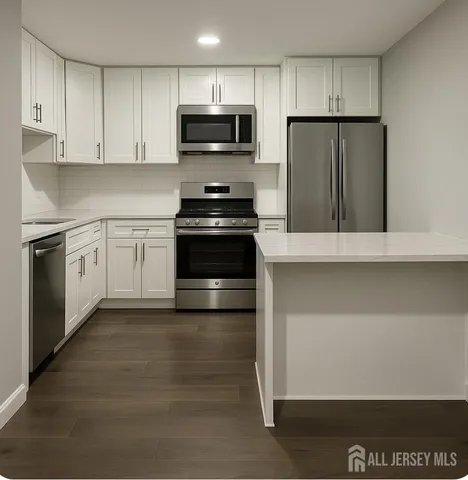 $3,000 | 340 Bowler Court, Piscataway, NJ 08854