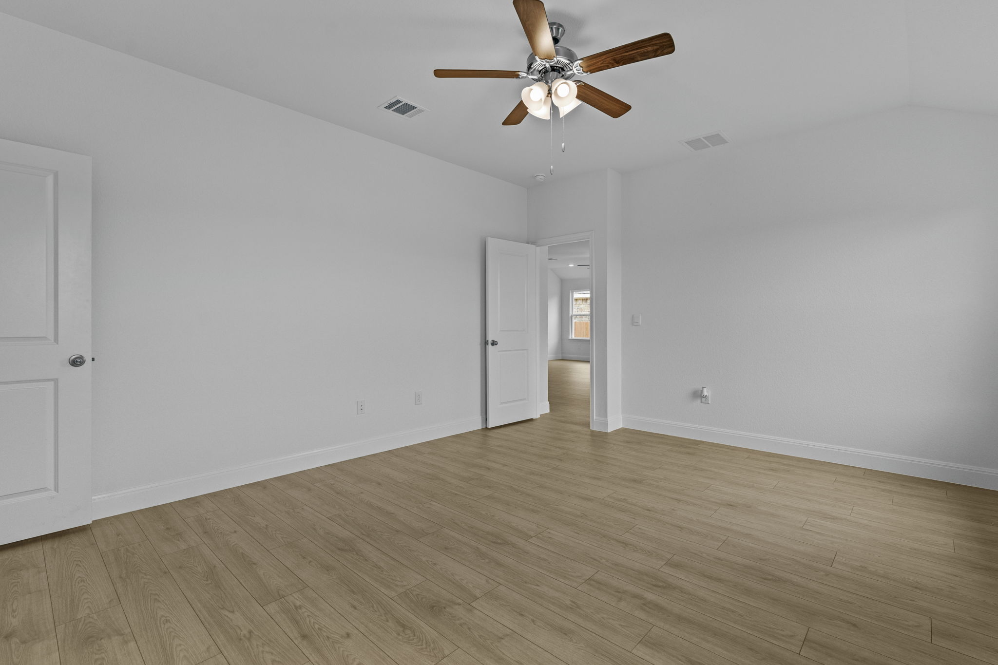 273 Rivers Edge Drive Georgetown, TX 78628 - Photo 8 of 34