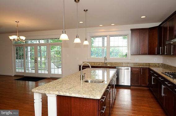 3900 Germantown Road Edgewater, MD 21037 - Photo 19 of 30 Kitchen