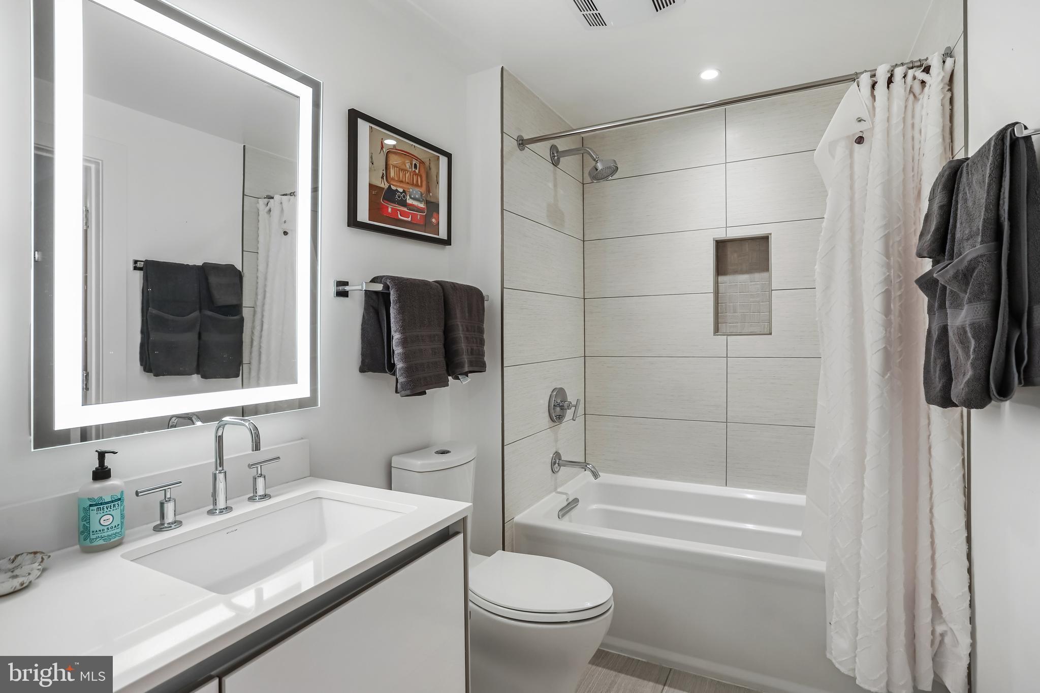 1745 N Street Northwest, Unit G01 Washington, DC 20036 - Photo 23 of 37 Dual Entry Bath #2