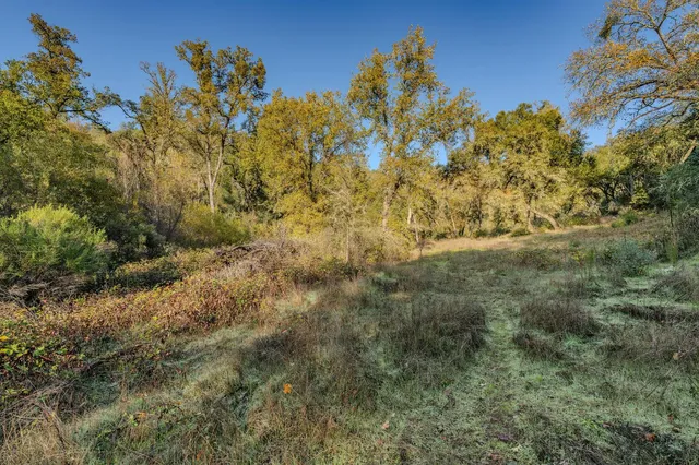 a sign that is on the side of a building
