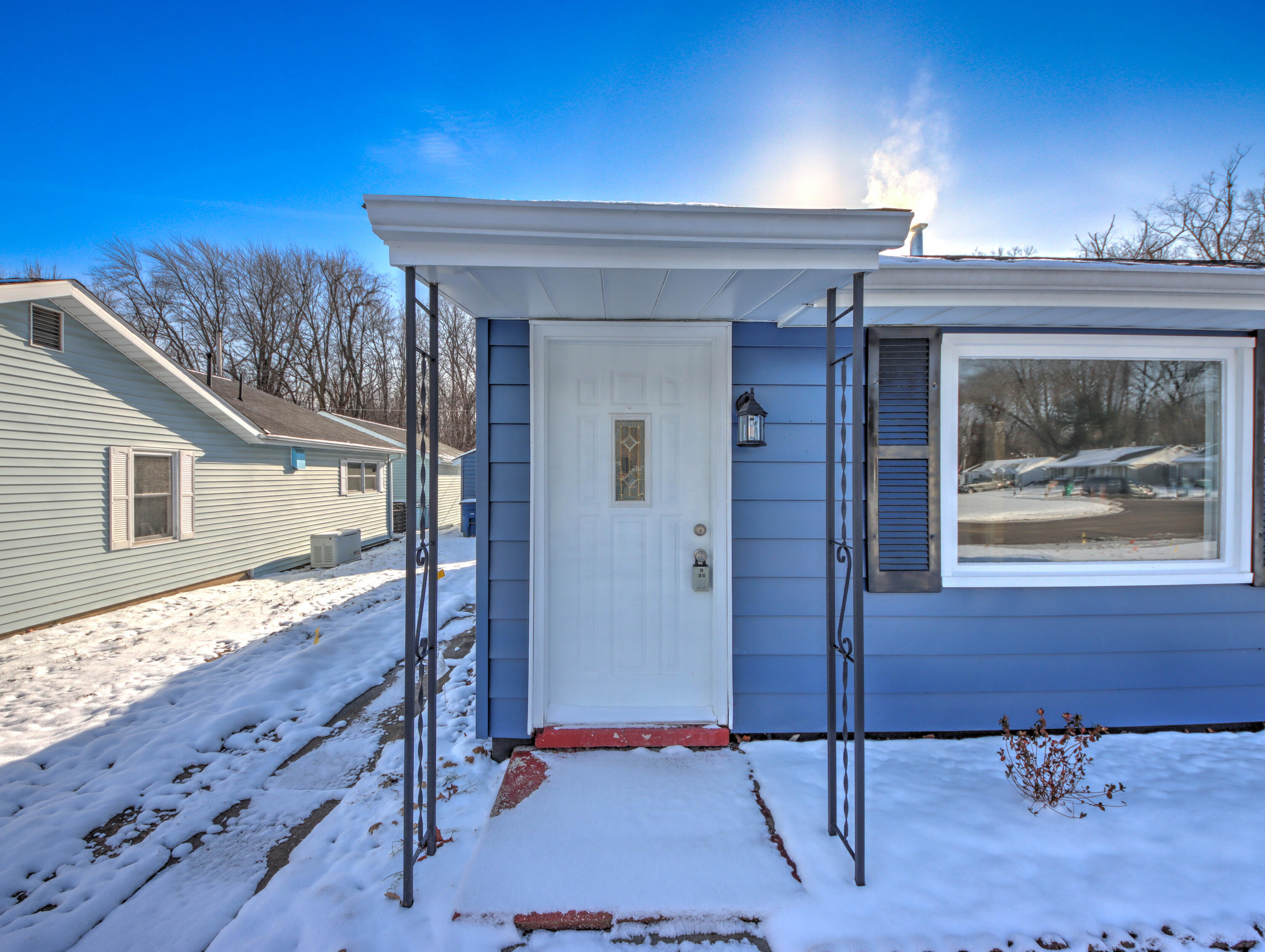 1663 Stone Lake Drive La Porte, IN 46350 - Photo 3 of 22 3000x2259