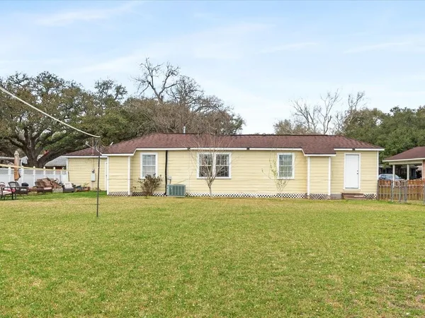 $200,000 | 518 Sunny Lane, Wharton, TX 77488
