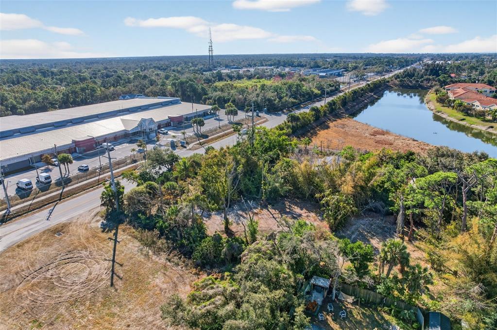 14 Old Venice Road Osprey, FL 34229 - Photo 15 of 20 a view of a city