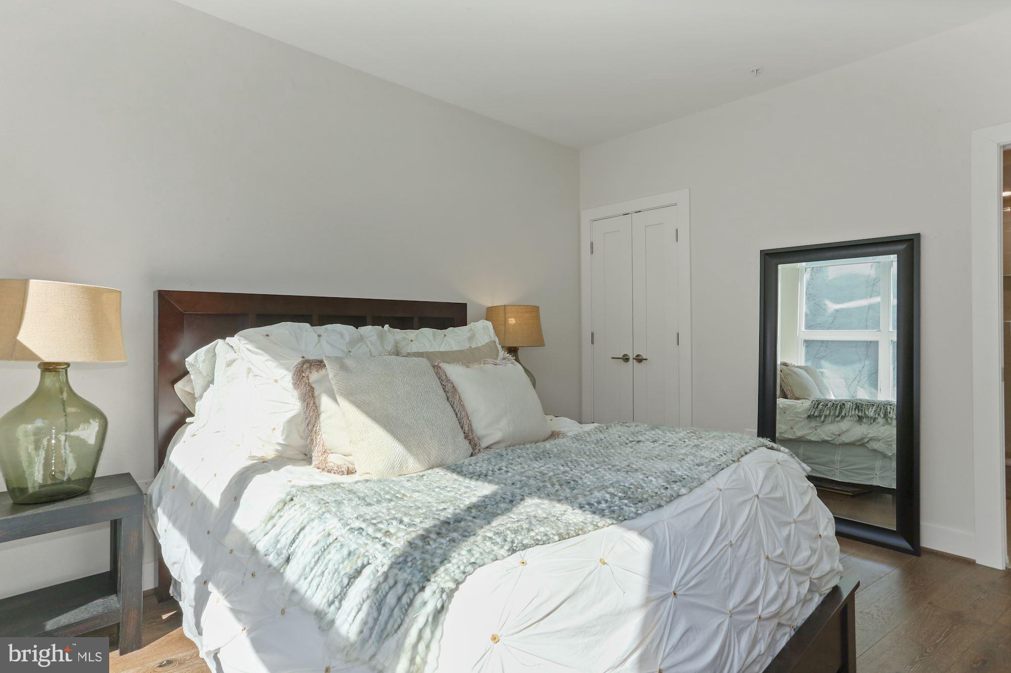 2337 Champlain Street Northwest, Unit 104 Washington, DC 20009 - Photo 25 of 80 Bedroom - Look at that Pretty Sunlight Stream in!