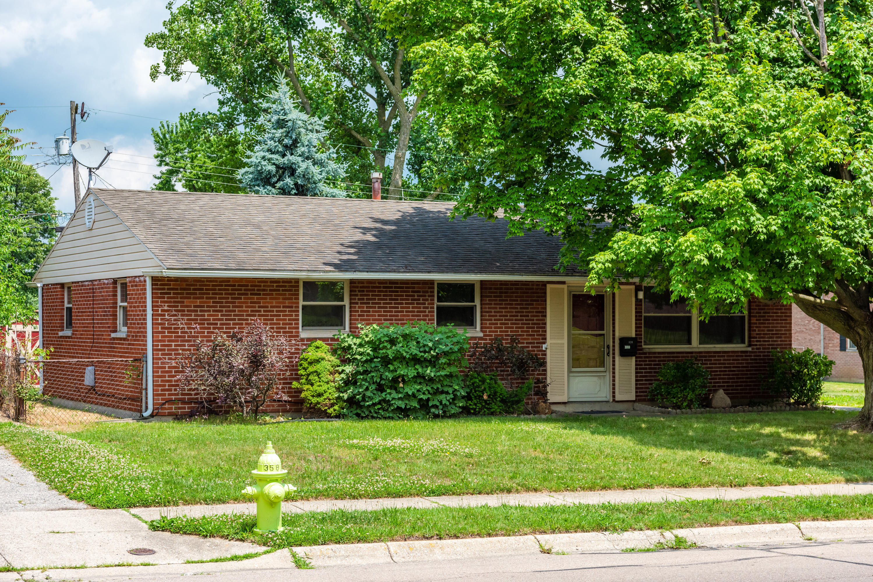 131 West Dayton-Yellow Springs Road Fairborn, OH 45324 - Photo 2 of 33
