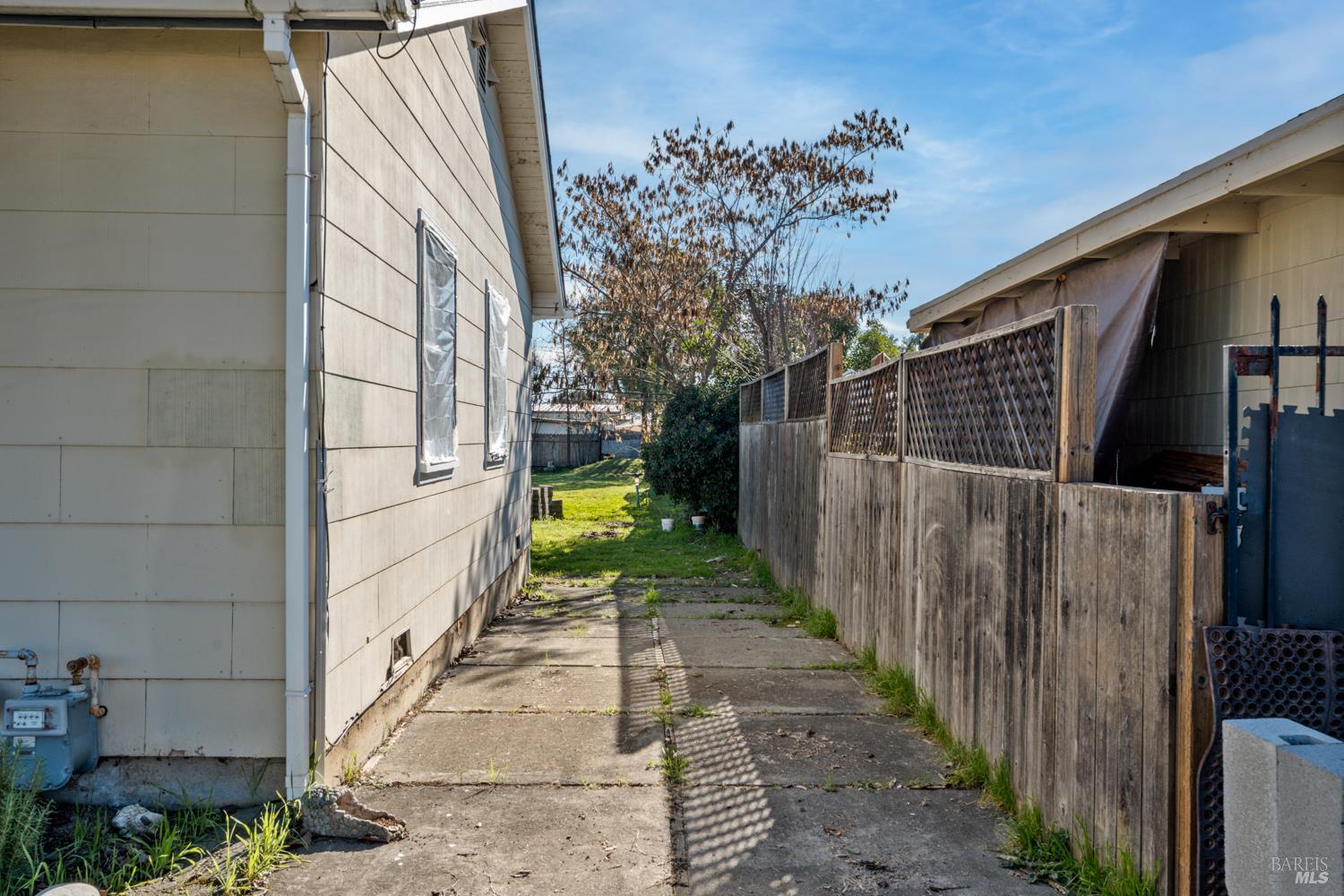 1561 Talmage Court Ukiah, CA 95482 - Photo 15 of 19