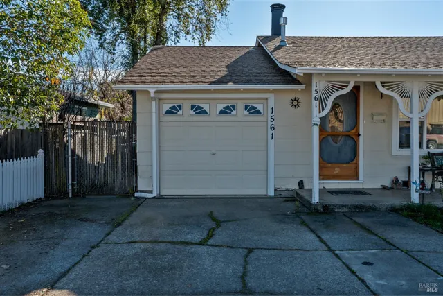 $352,000 | 1561 Talmage Court, Ukiah, CA 95482