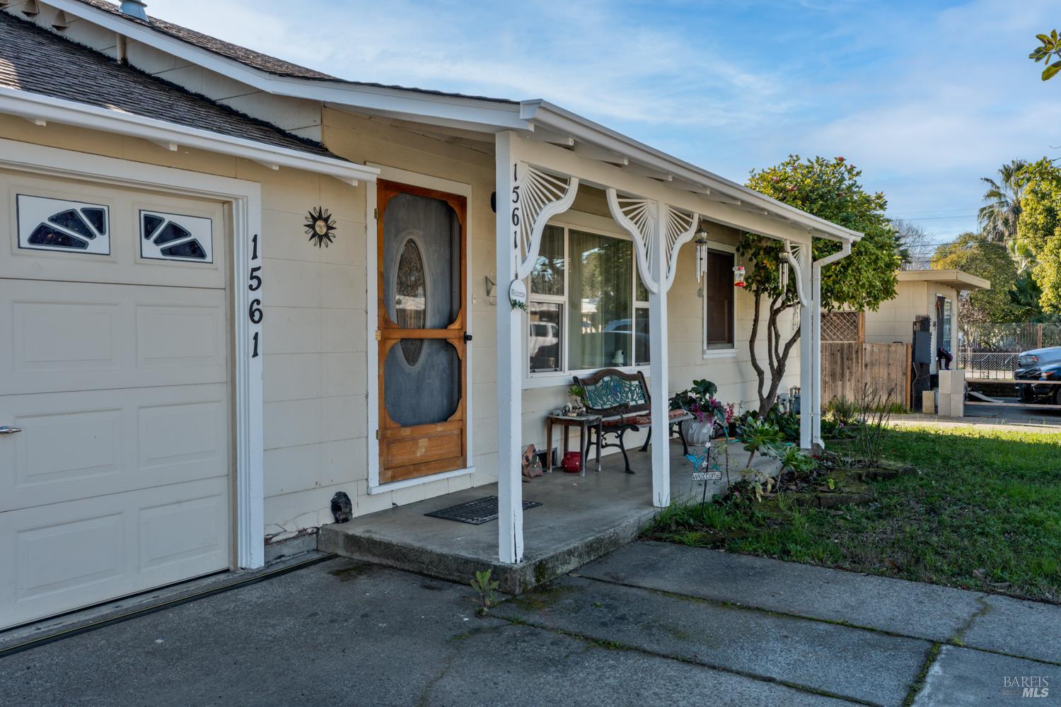 1561 Talmage Court Ukiah, CA 95482 - Photo 3 of 19