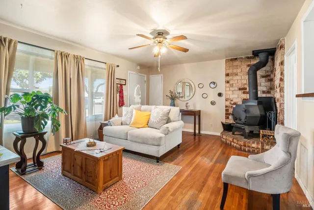 $352,000 | 1561 Talmage Court, Ukiah, CA 95482