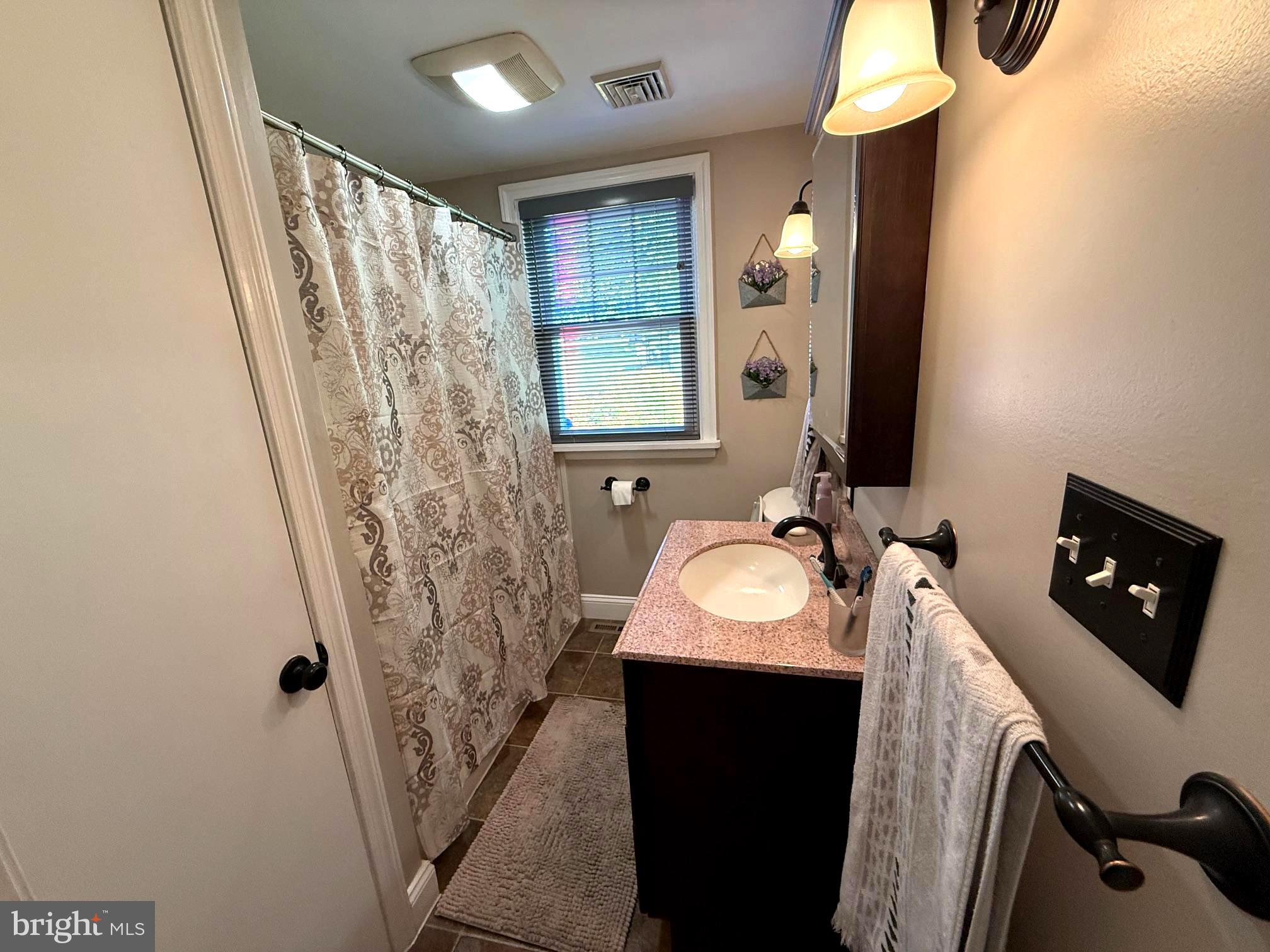 1495 Cedar Hill Road Pottstown, PA 19464 - Photo 19 of 37 Bathroom