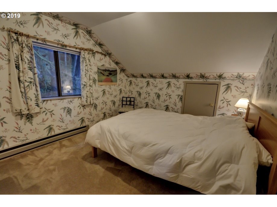 26105 East Henry Creek Road, Unit 21 Rhododendron, OR 97049 - Photo 19 of 32 Gallery Image 19