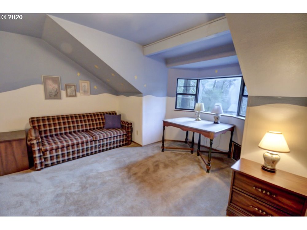 26105 East Henry Creek Road, Unit 21 Rhododendron, OR 97049 - Photo 22 of 32 Gallery Image 22