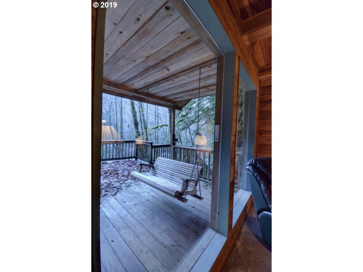 26105 East Henry Creek Road, Unit 21 Rhododendron, OR 97049 - Photo 27 of 32 Gallery Image 27