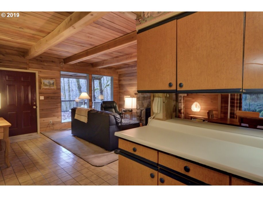 26105 East Henry Creek Road, Unit 21 Rhododendron, OR 97049 - Photo 9 of 32 Gallery Image 9