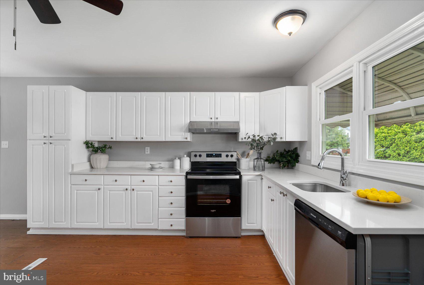 7104 Chamberlain Road Windsor Mill, MD 21244 - Photo 4 of 45