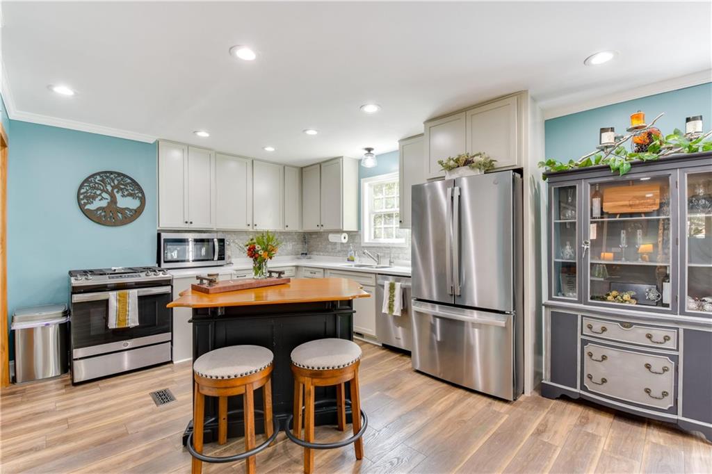 6035 Yellow Creek Road Murrayville, GA 30564 - Photo 12 of 48