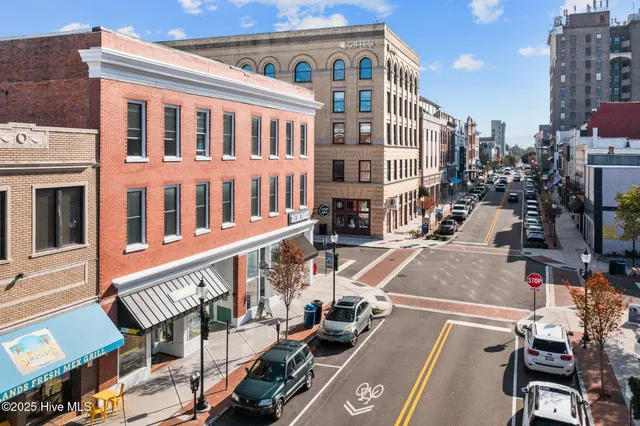 $1,500 | 304 North Front Street, Unit J, Wilmington, NC 28401