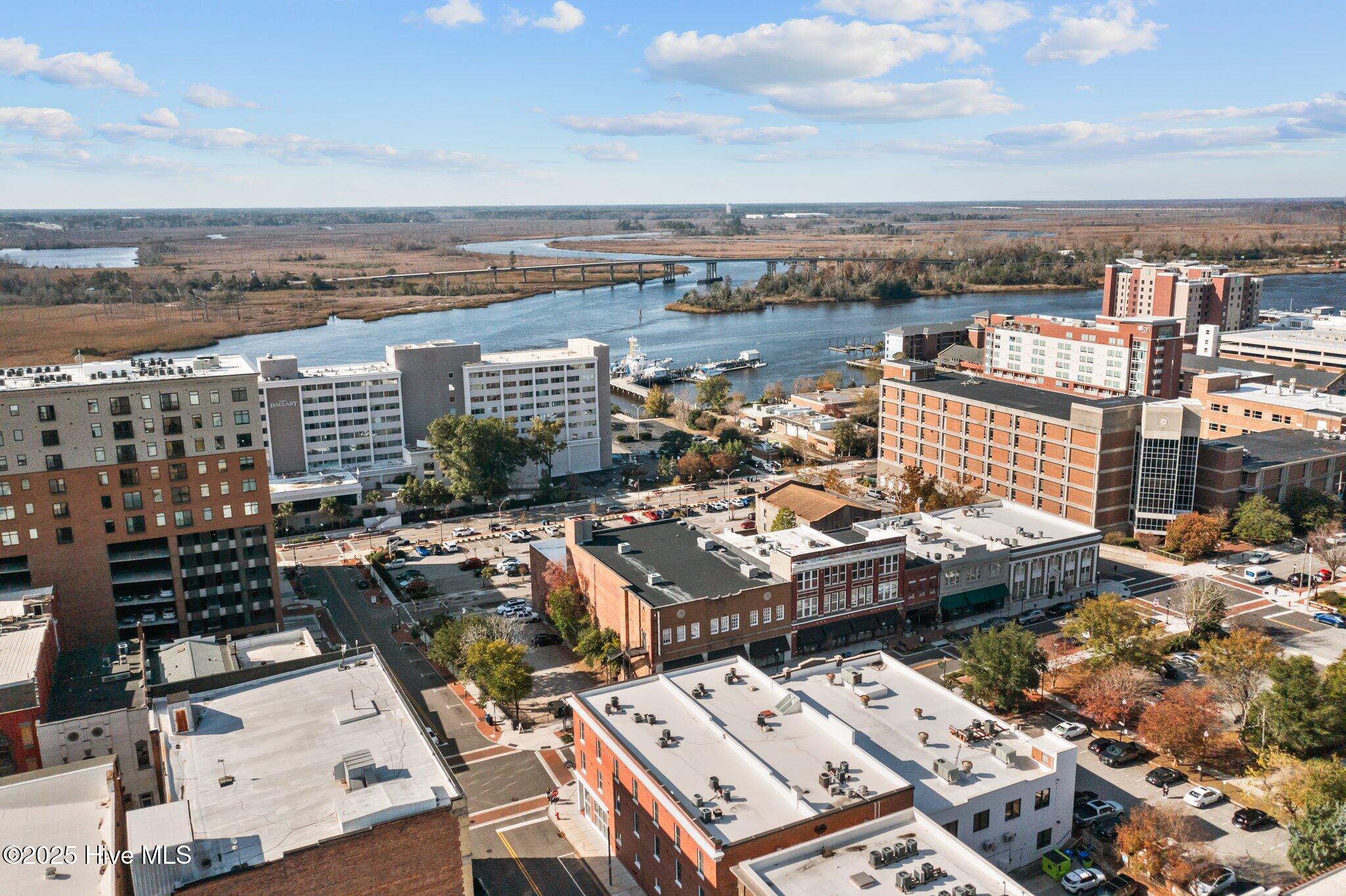 304 North Front Street, Unit J Wilmington, NC 28401 - Photo 45 of 50 52-web-or-mls-DJI_0737