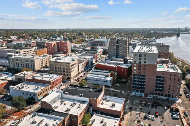 $1,500 | 304 North Front Street, Unit J, Wilmington, NC 28401