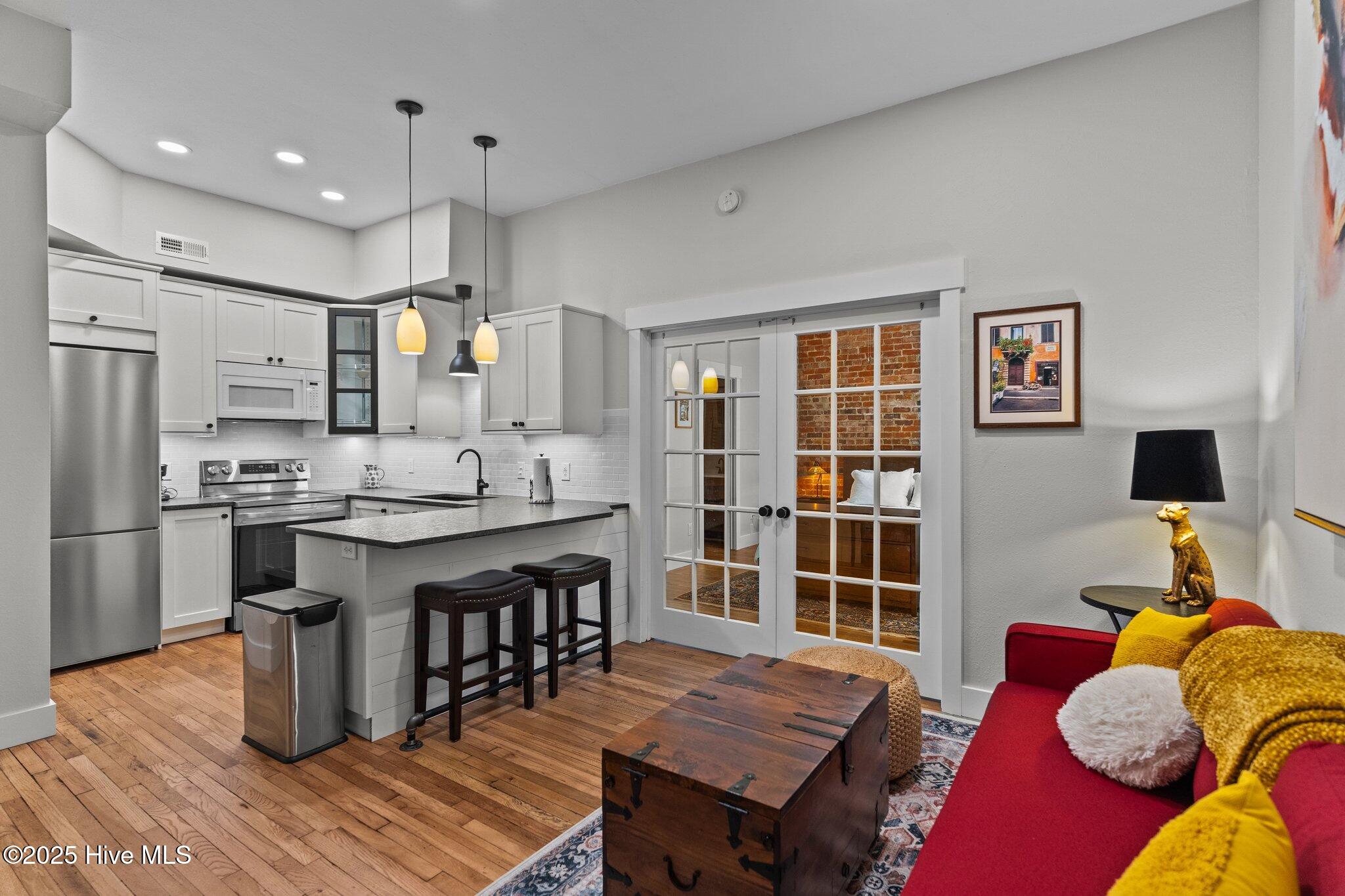 304 North Front Street, Unit J Wilmington, NC 28401 - Photo 5 of 50 34-web-or-mls-BTS07345