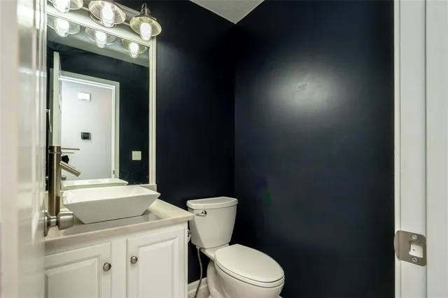 $339,000 | 714 East 125th Street, Kansas City, MO 64146