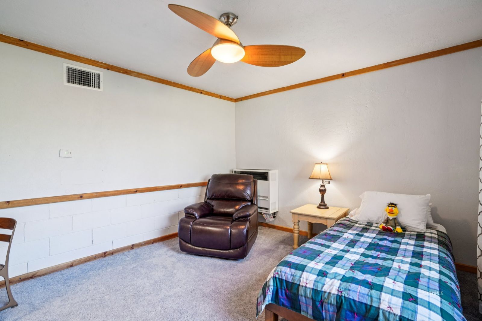 52440 Double View Drive Idyllwild, CA 92549 - Photo 20 of 37 Downstairs Bedroom 2