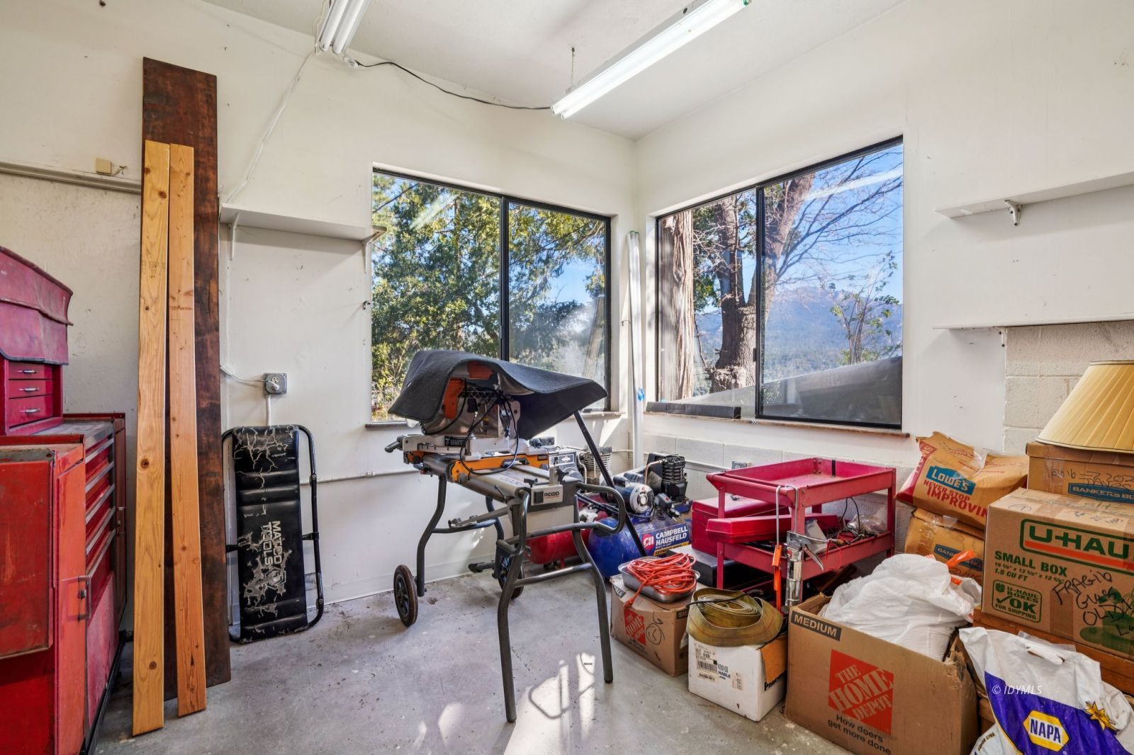 52440 Double View Drive Idyllwild, CA 92549 - Photo 31 of 37 Garage, workshop bonus room
