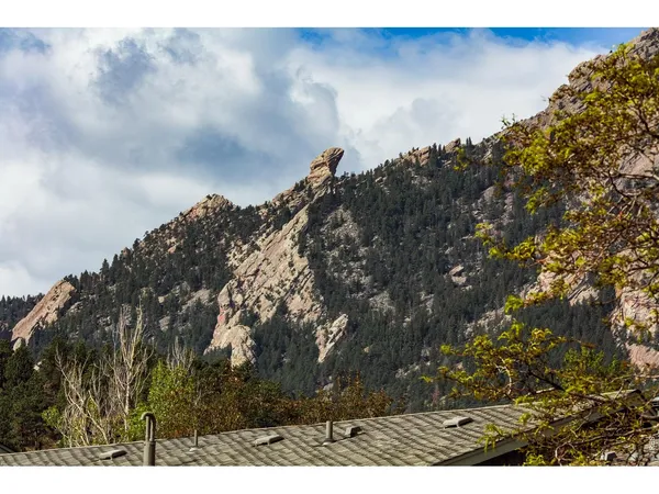 $1,150,000 | 17 Benthaven Place, Boulder, CO 80305