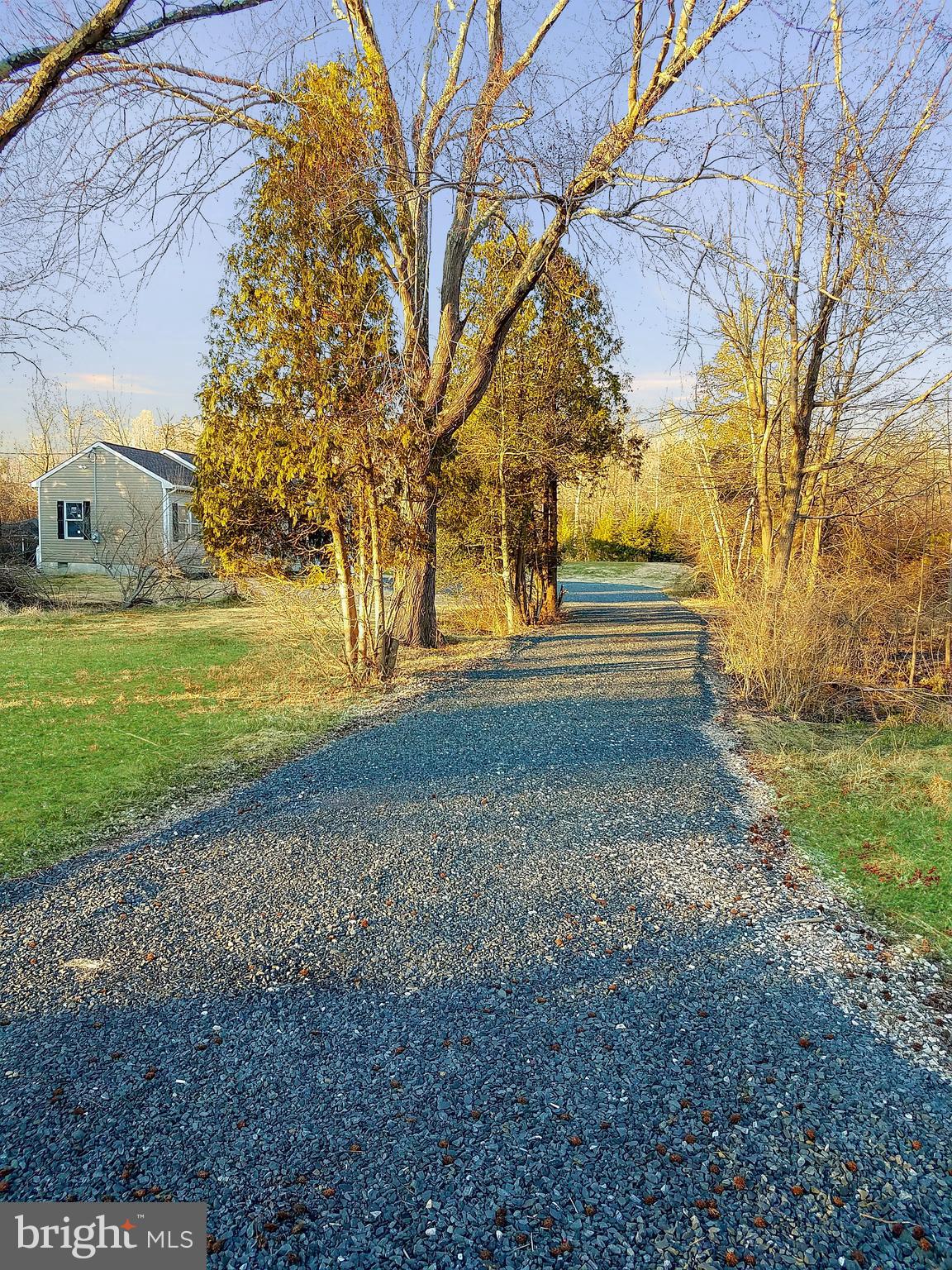 196 Braddock Mill Road Marlton, NJ 08053 - Photo 8 of 30 Long Private Driveway