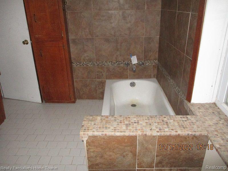 6309 Vincent Road Jeddo, MI 48032 - Photo 18 of 28 Gallery Image 18