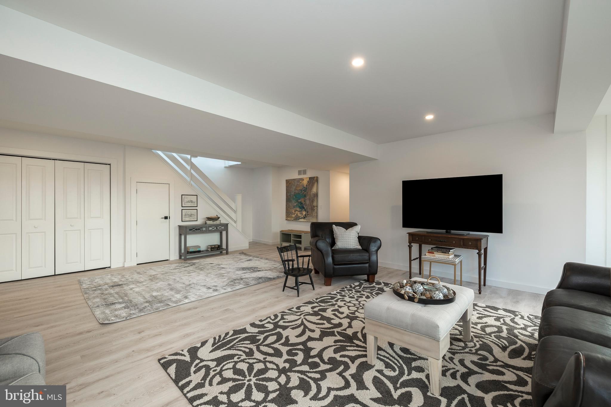 809 Denton Hollow Road West Chester, PA 19382 - Photo 22 of 36 Family Room