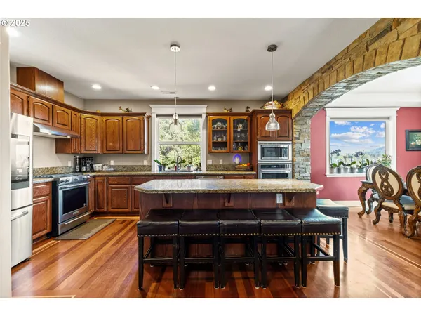 $875,000 | 3412 Northwest 1st Street, Gresham, OR 97030