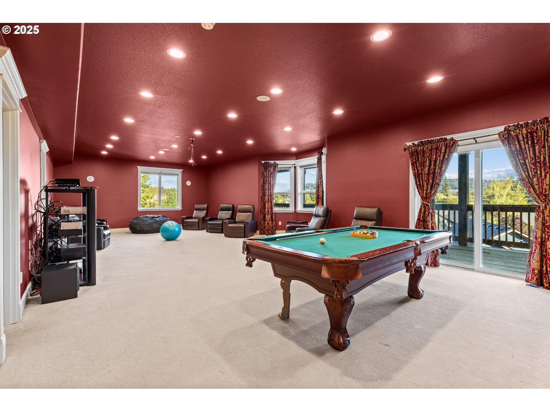 3412 Northwest 1st Street Gresham, OR 97030 - Photo 29 of 40 a room with furniture and gym equipment