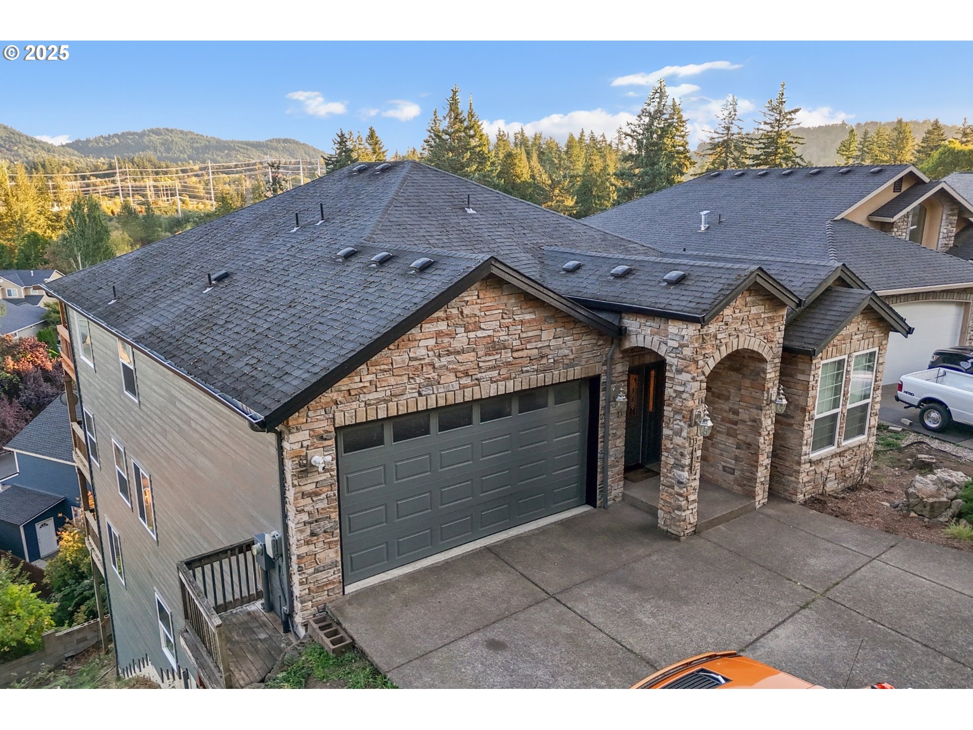 3412 Northwest 1st Street Gresham, OR 97030 - Photo 34 of 40 a view of a terrace