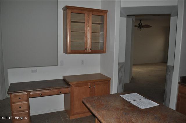 5726 West Desert Portal Road Tucson, AZ 85735 - Photo 6 of 25