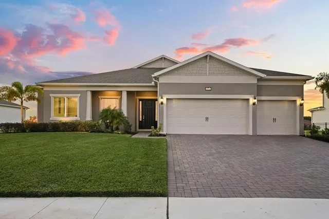 $949,900 | 4536 Cutwater Drive, Orlando, FL 32820