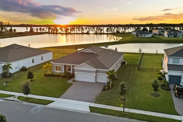 $949,900 | 4536 Cutwater Drive, Orlando, FL 32820