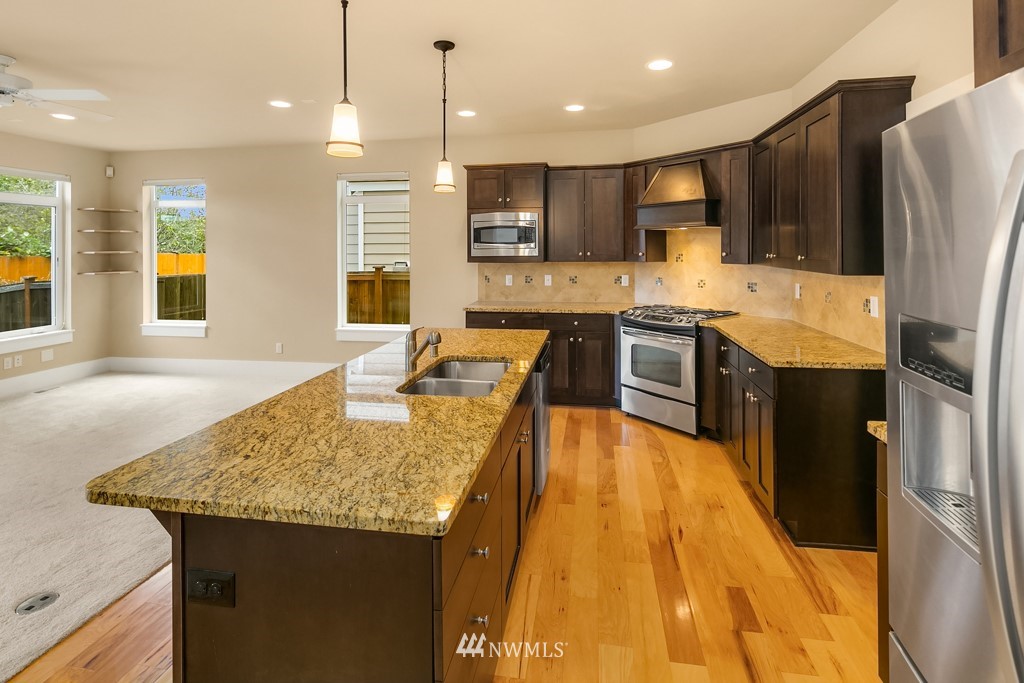 4212 Northeast 2nd Court Renton, WA 98059 - Photo 16 of 33 Gallery Image 16