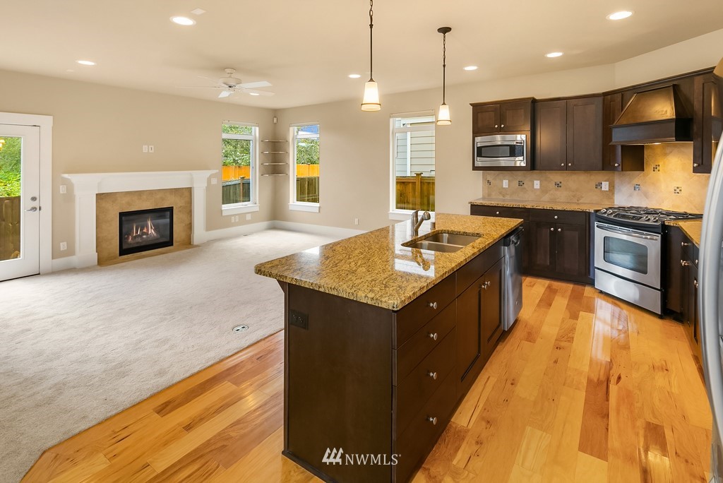 4212 Northeast 2nd Court Renton, WA 98059 - Photo 18 of 33 Gallery Image 18