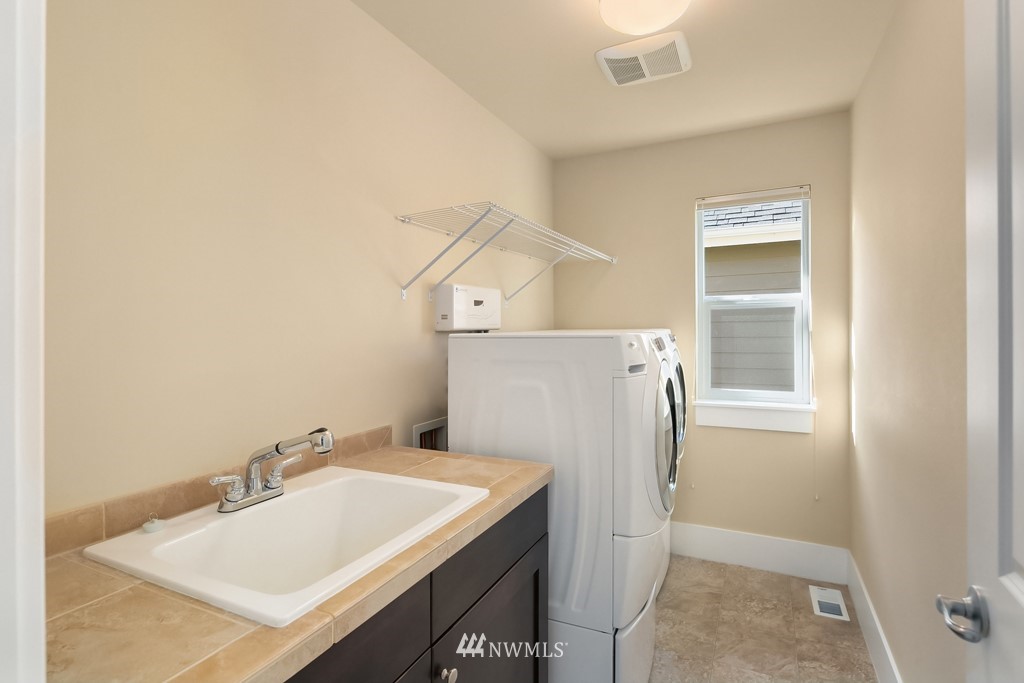 4212 Northeast 2nd Court Renton, WA 98059 - Photo 22 of 33 Gallery Image 22