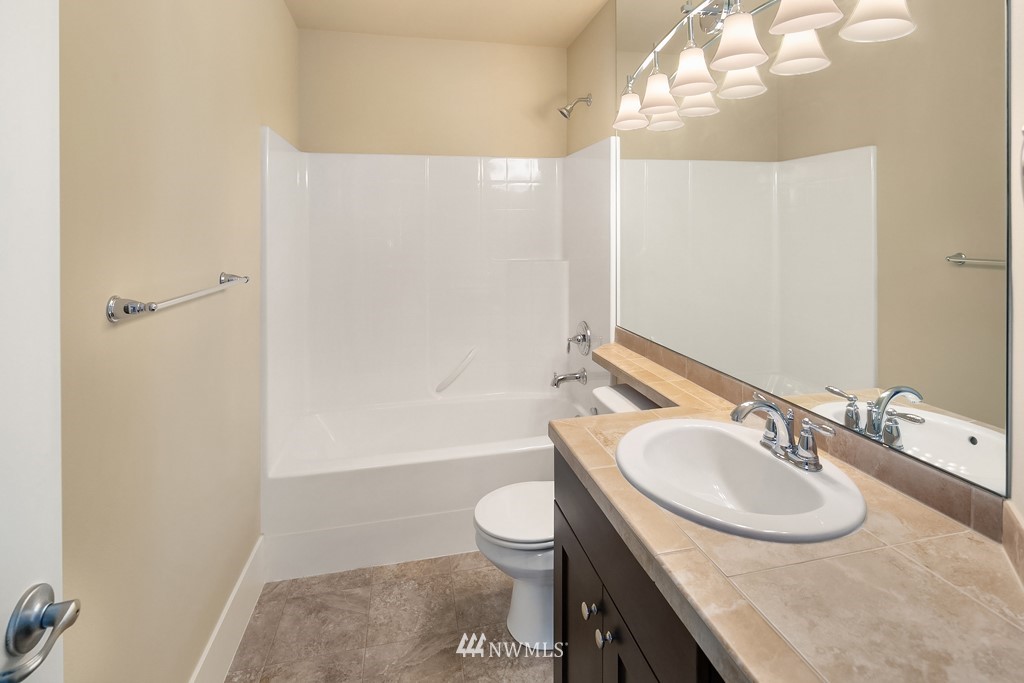 4212 Northeast 2nd Court Renton, WA 98059 - Photo 30 of 33 Gallery Image 30