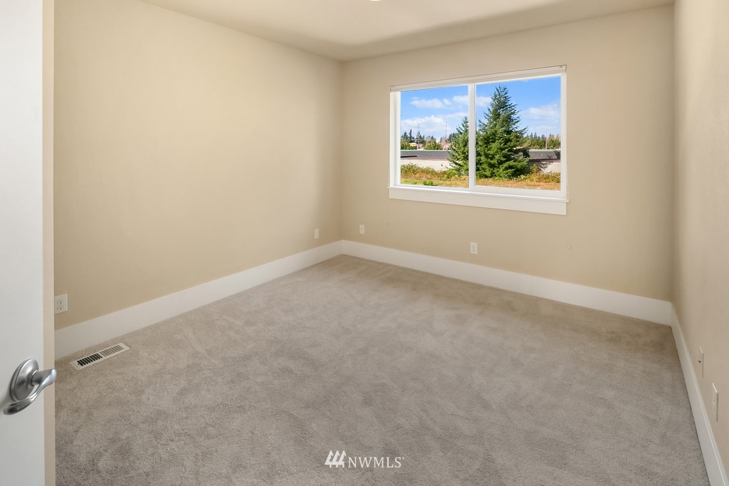 4212 Northeast 2nd Court Renton, WA 98059 - Photo 31 of 33 Gallery Image 31