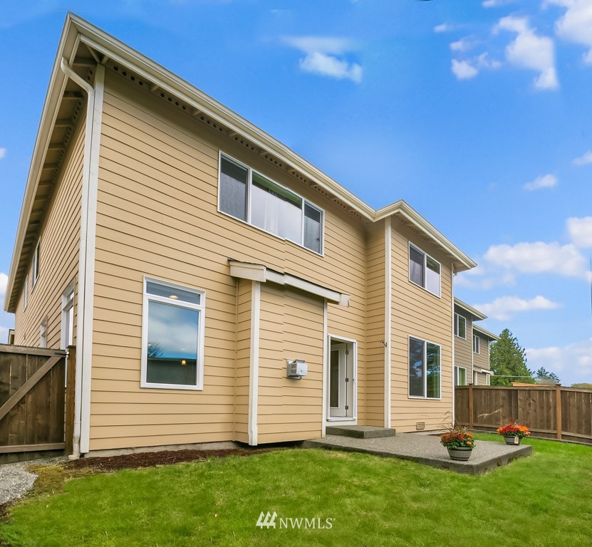 4212 Northeast 2nd Court Renton, WA 98059 - Photo 32 of 33 Gallery Image 32