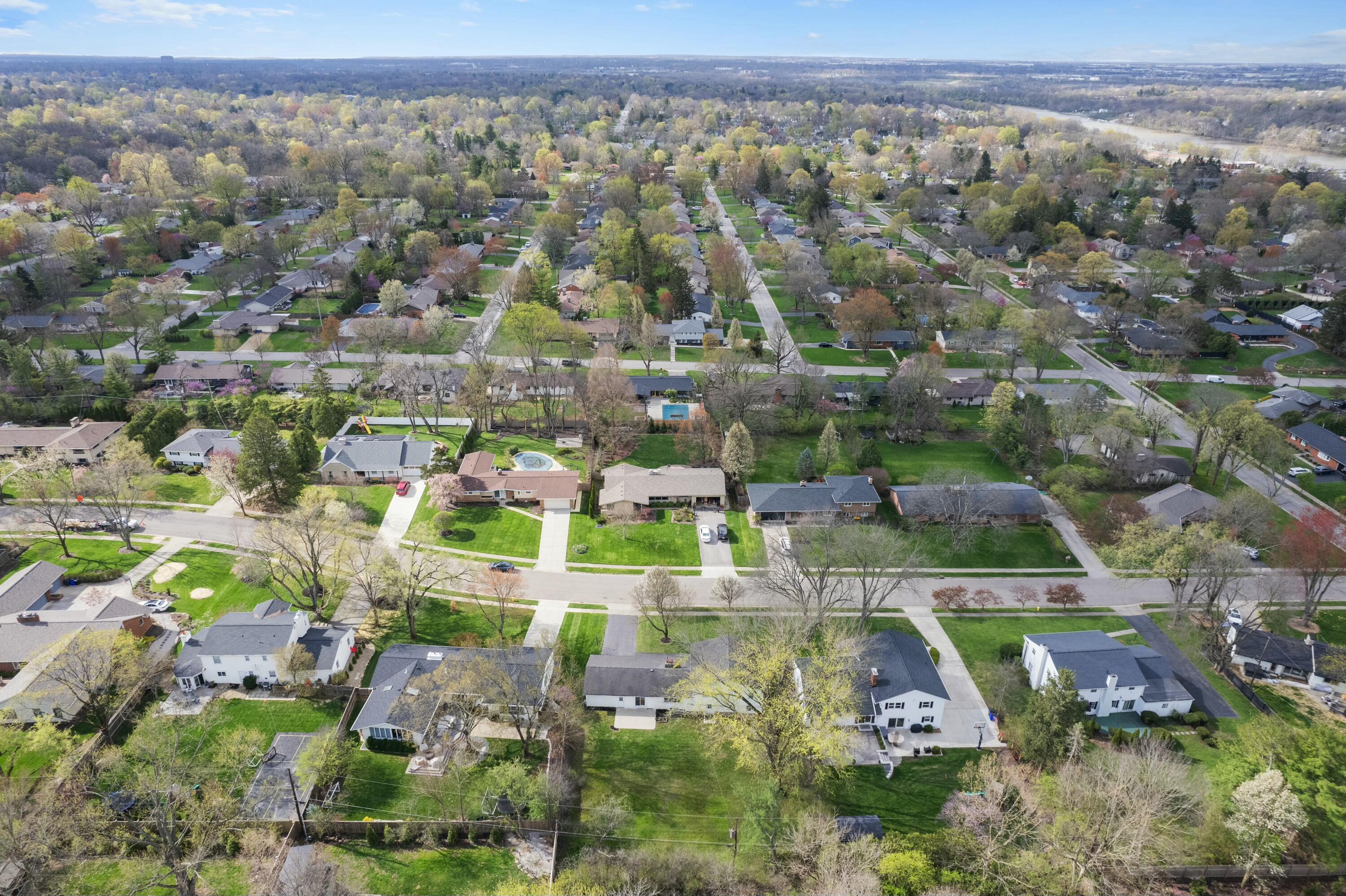 2500 Lytham Road Upper Arlington, OH 43220 - Photo 68 of 69 Drone