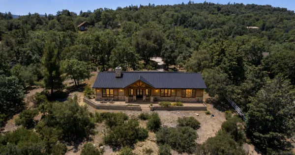a view of house and outdoor space