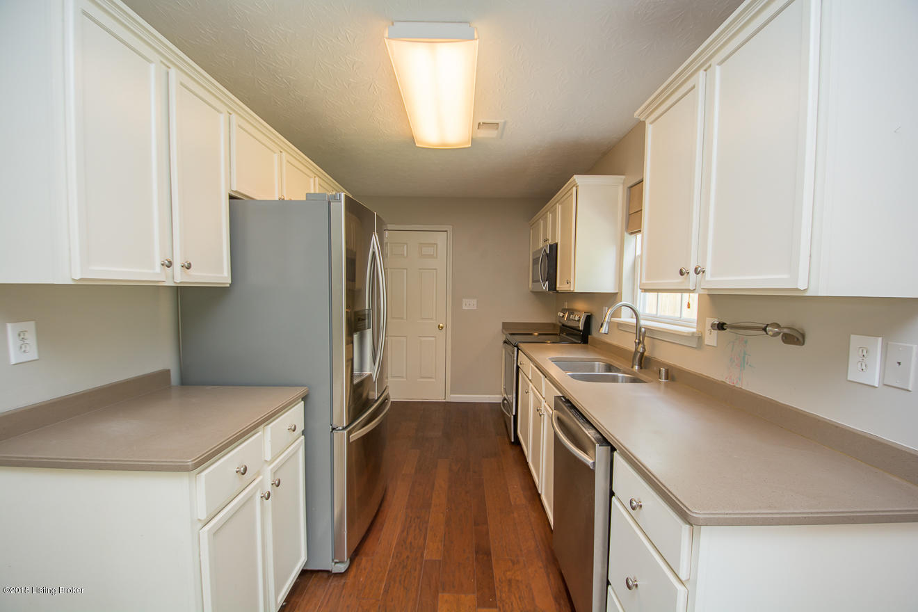6505 Harrogate Road Louisville, KY 40229 - Photo 9 of 29 Kitchen